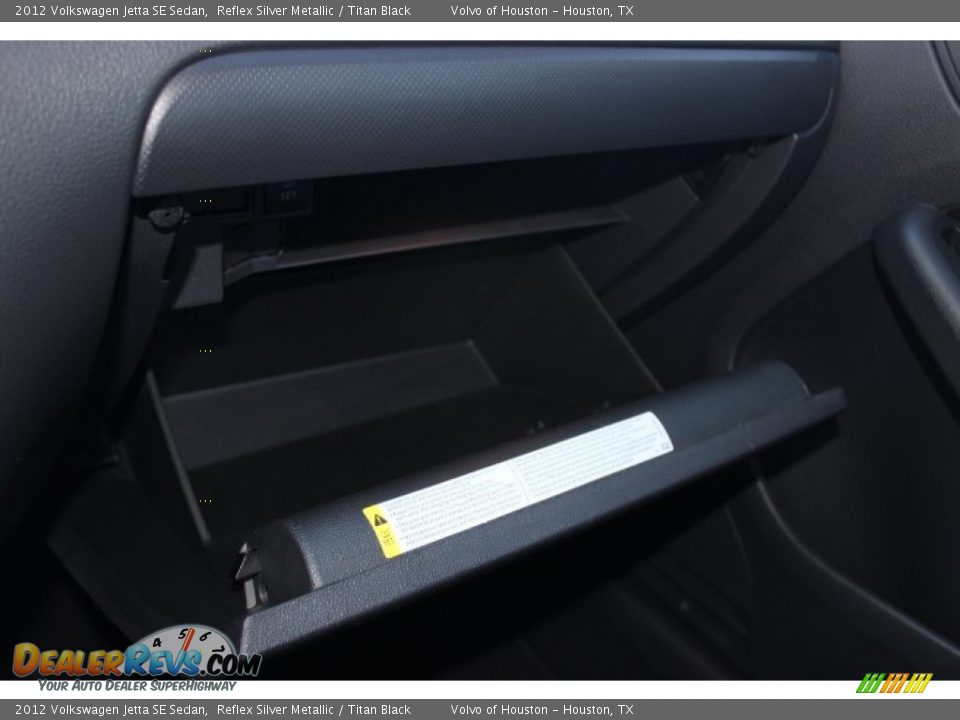2012 Volkswagen Jetta SE Sedan Reflex Silver Metallic / Titan Black Photo #17