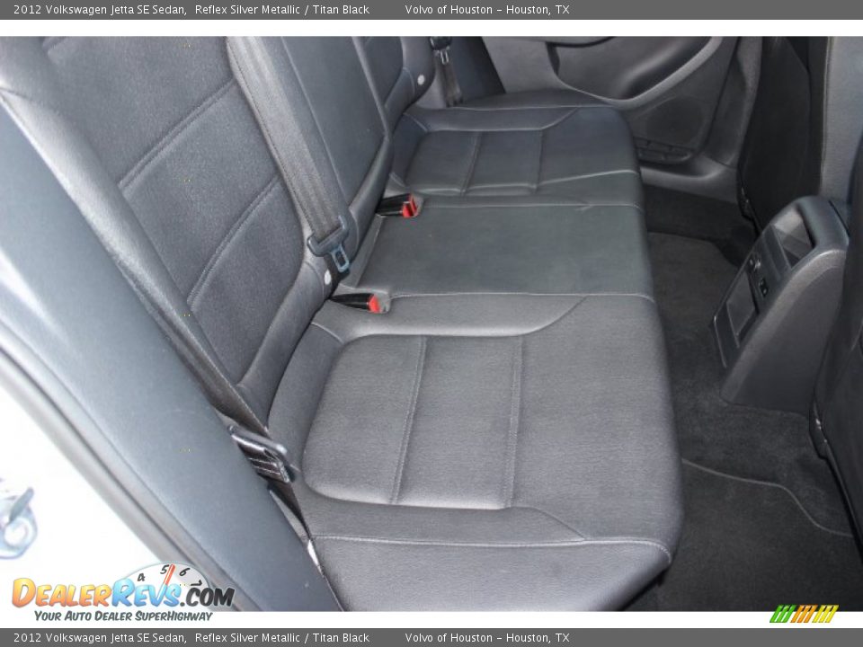 2012 Volkswagen Jetta SE Sedan Reflex Silver Metallic / Titan Black Photo #32