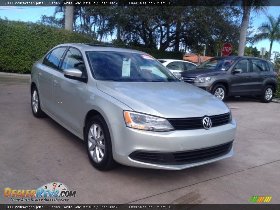 2011 Volkswagen Jetta SE Sedan White Gold Metallic / Titan Black Photo #7