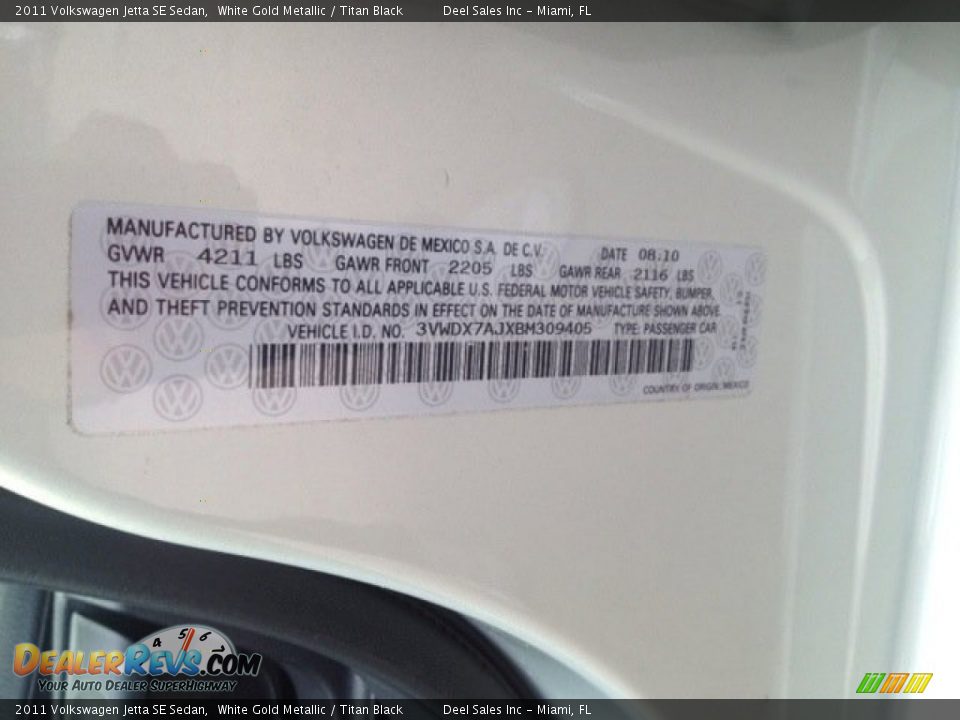 2011 Volkswagen Jetta SE Sedan White Gold Metallic / Titan Black Photo #14