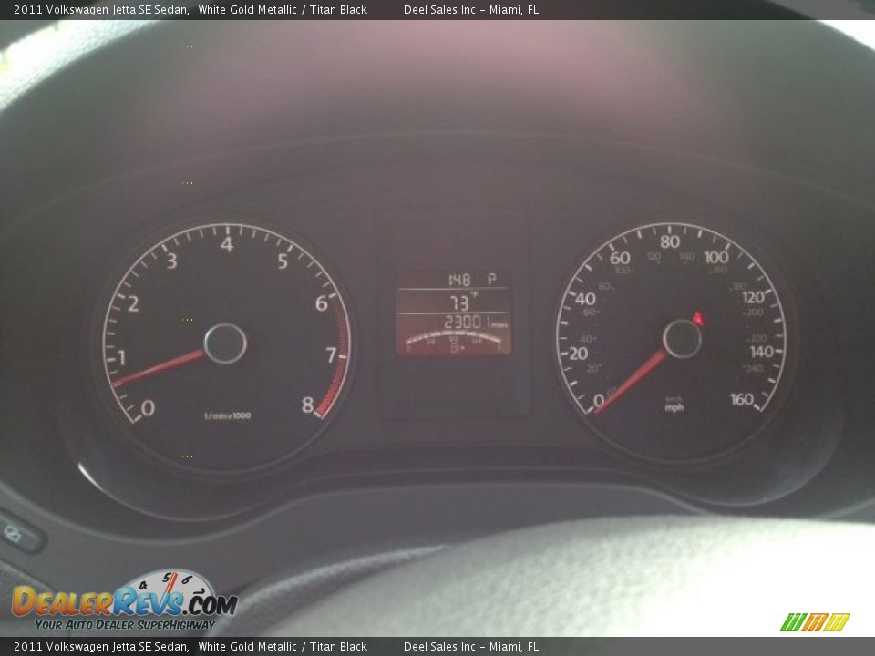 2011 Volkswagen Jetta SE Sedan White Gold Metallic / Titan Black Photo #15