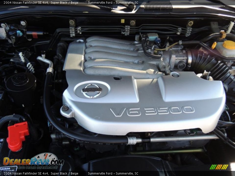 2004 Nissan Pathfinder SE 4x4 Super Black / Beige Photo #19