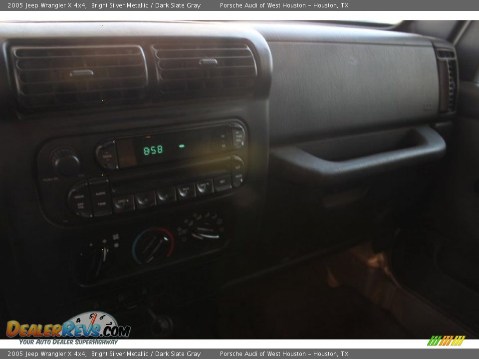 2005 Jeep Wrangler X 4x4 Bright Silver Metallic / Dark Slate Gray Photo #11