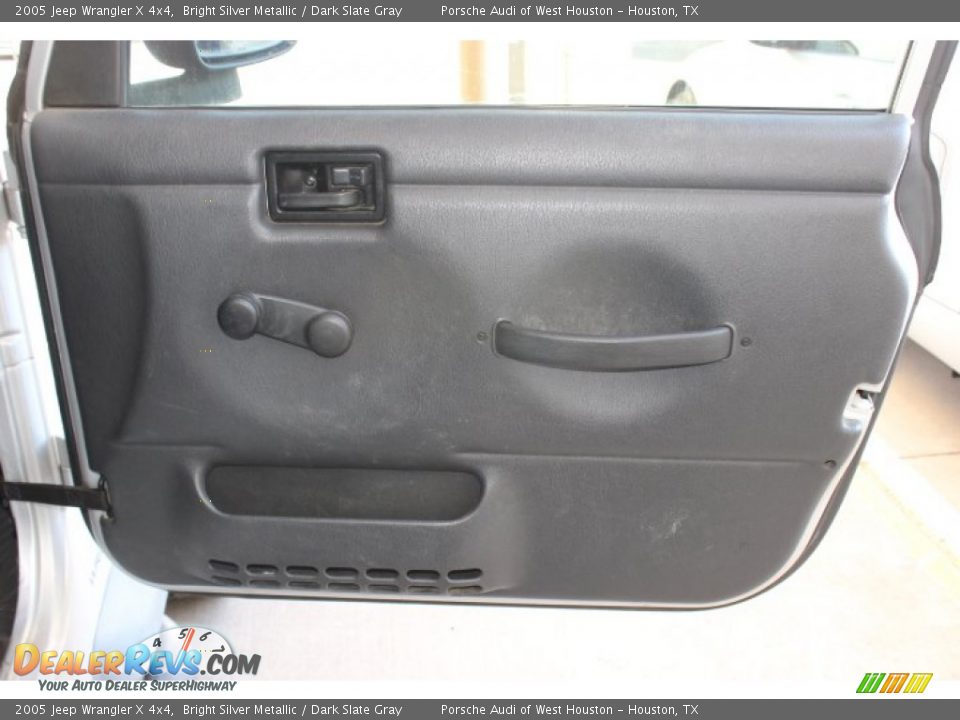 2005 Jeep Wrangler X 4x4 Bright Silver Metallic / Dark Slate Gray Photo #18