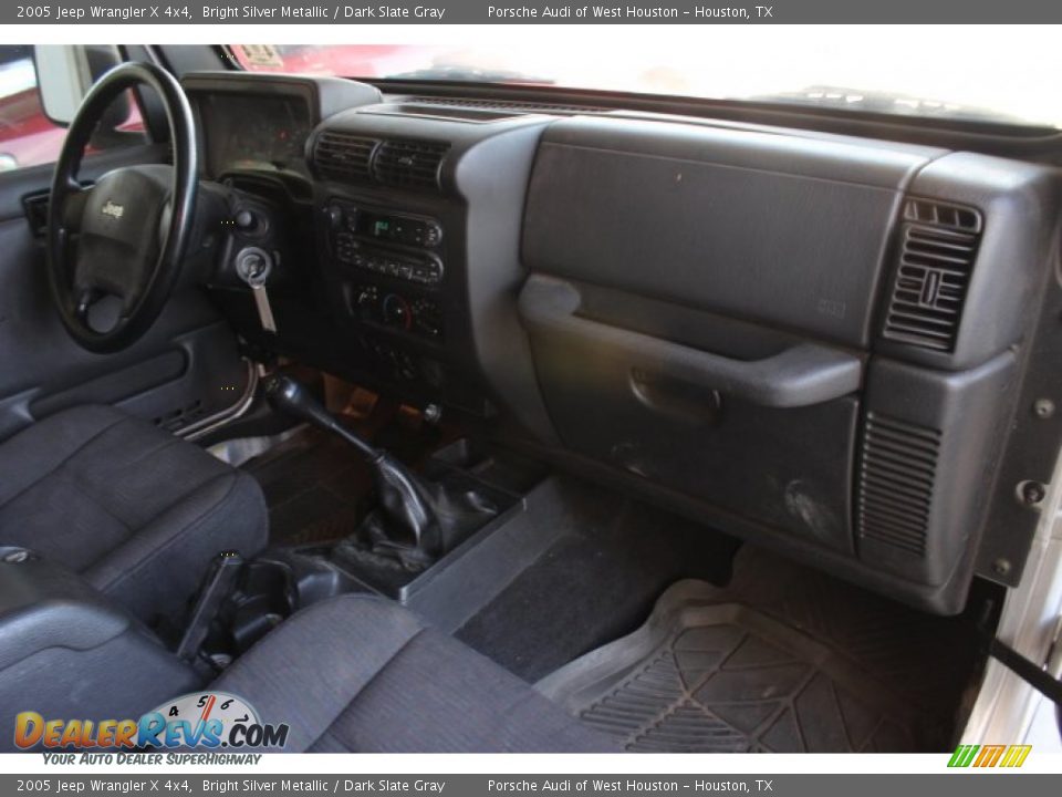 2005 Jeep Wrangler X 4x4 Bright Silver Metallic / Dark Slate Gray Photo #19
