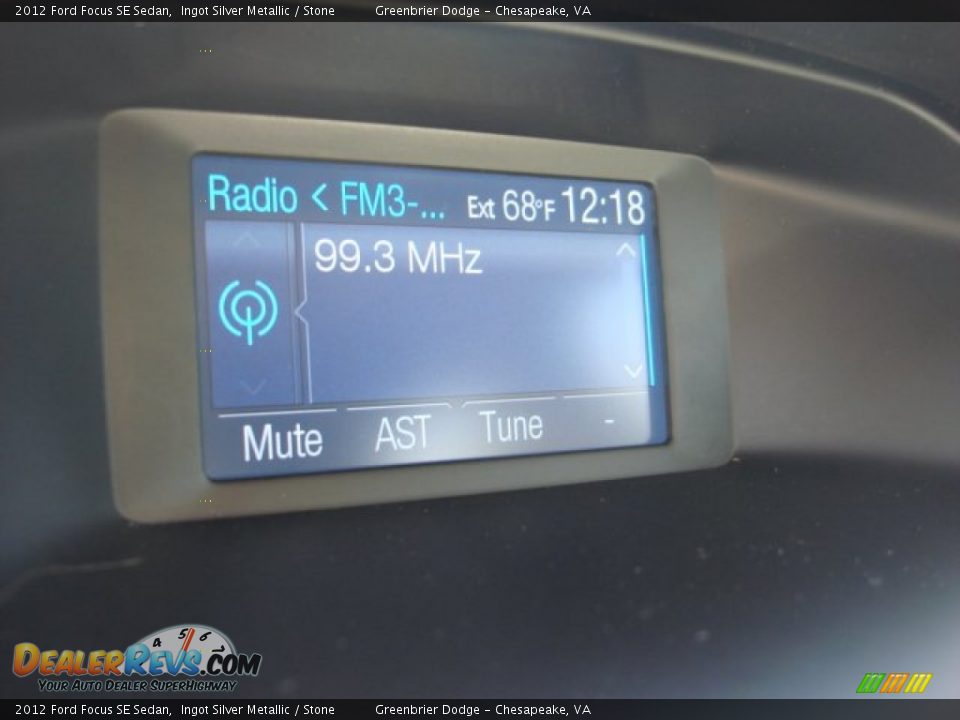 2012 Ford Focus SE Sedan Ingot Silver Metallic / Stone Photo #3