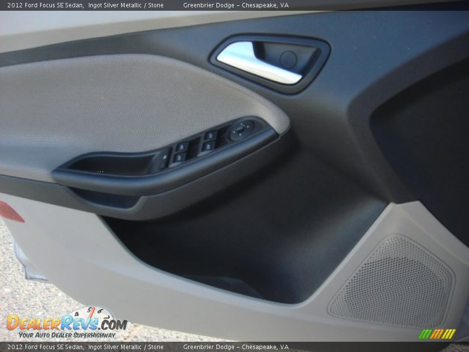2012 Ford Focus SE Sedan Ingot Silver Metallic / Stone Photo #9