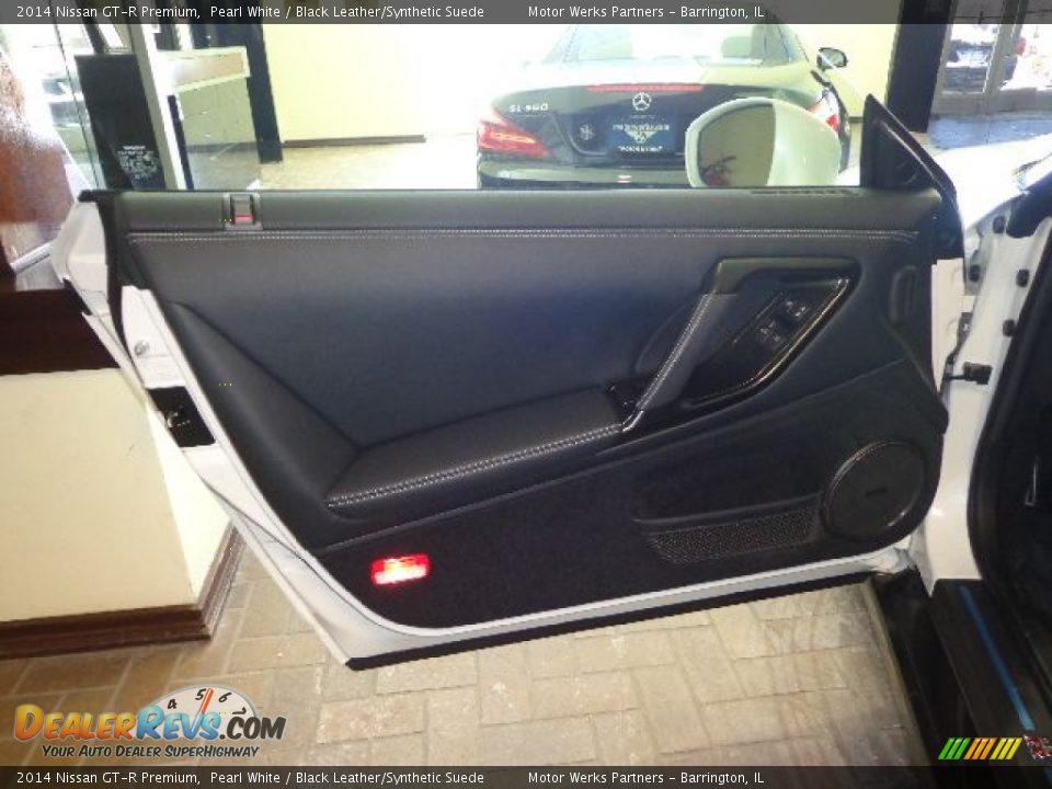Door Panel of 2014 Nissan GT-R Premium Photo #19