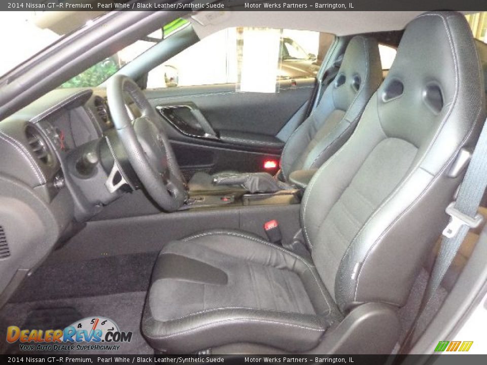 Front Seat of 2014 Nissan GT-R Premium Photo #21