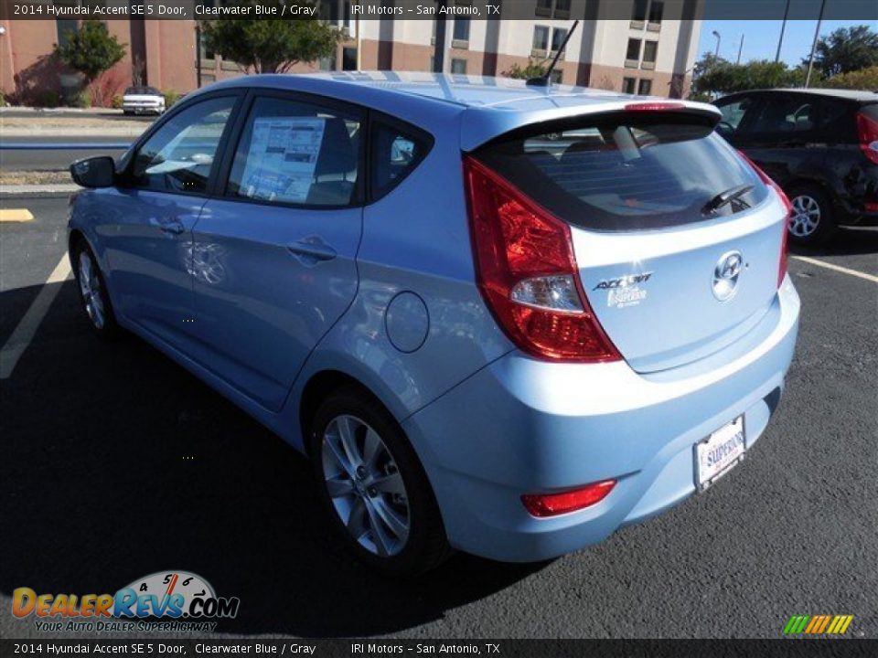 2014 Hyundai Accent SE 5 Door Clearwater Blue / Gray Photo #4