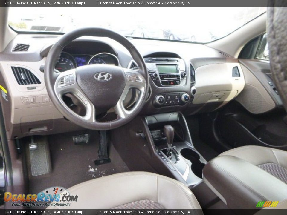 2011 Hyundai Tucson GLS Ash Black / Taupe Photo #17