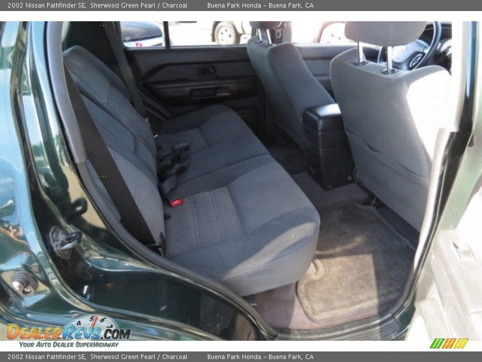 2002 Nissan Pathfinder SE Sherwood Green Pearl / Charcoal Photo #7
