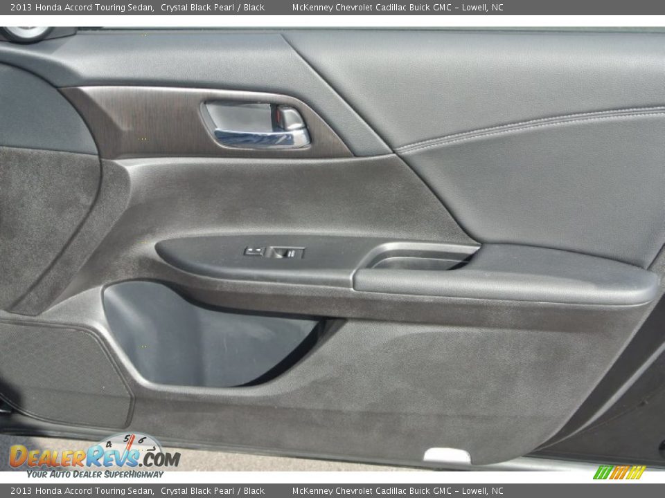 2013 Honda Accord Touring Sedan Crystal Black Pearl / Black Photo #25