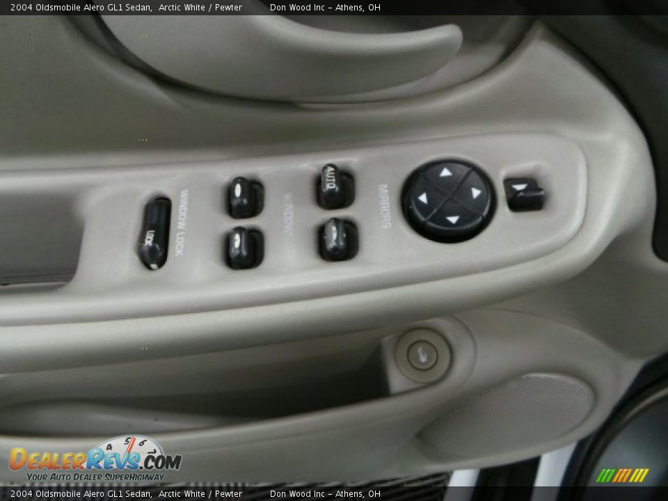 2004 Oldsmobile Alero GL1 Sedan Arctic White / Pewter Photo #12