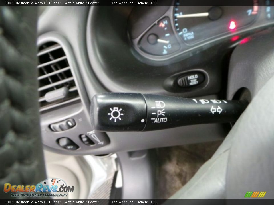 2004 Oldsmobile Alero GL1 Sedan Arctic White / Pewter Photo #17