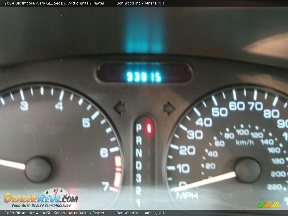 2004 Oldsmobile Alero GL1 Sedan Arctic White / Pewter Photo #21