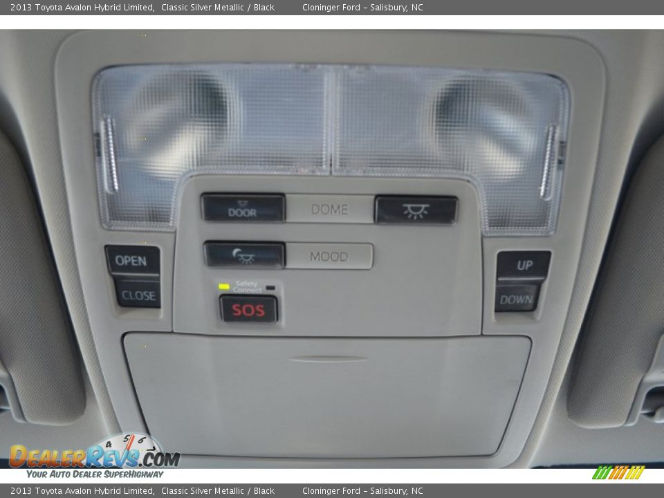 2013 Toyota Avalon Hybrid Limited Classic Silver Metallic / Black Photo #20