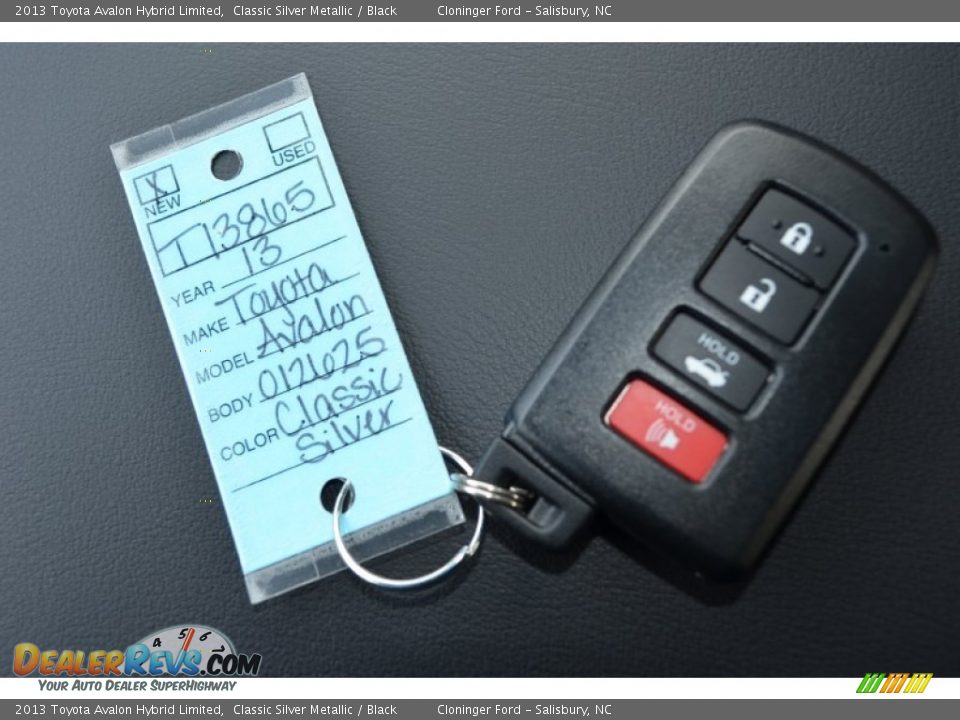 2013 Toyota Avalon Hybrid Limited Classic Silver Metallic / Black Photo #26