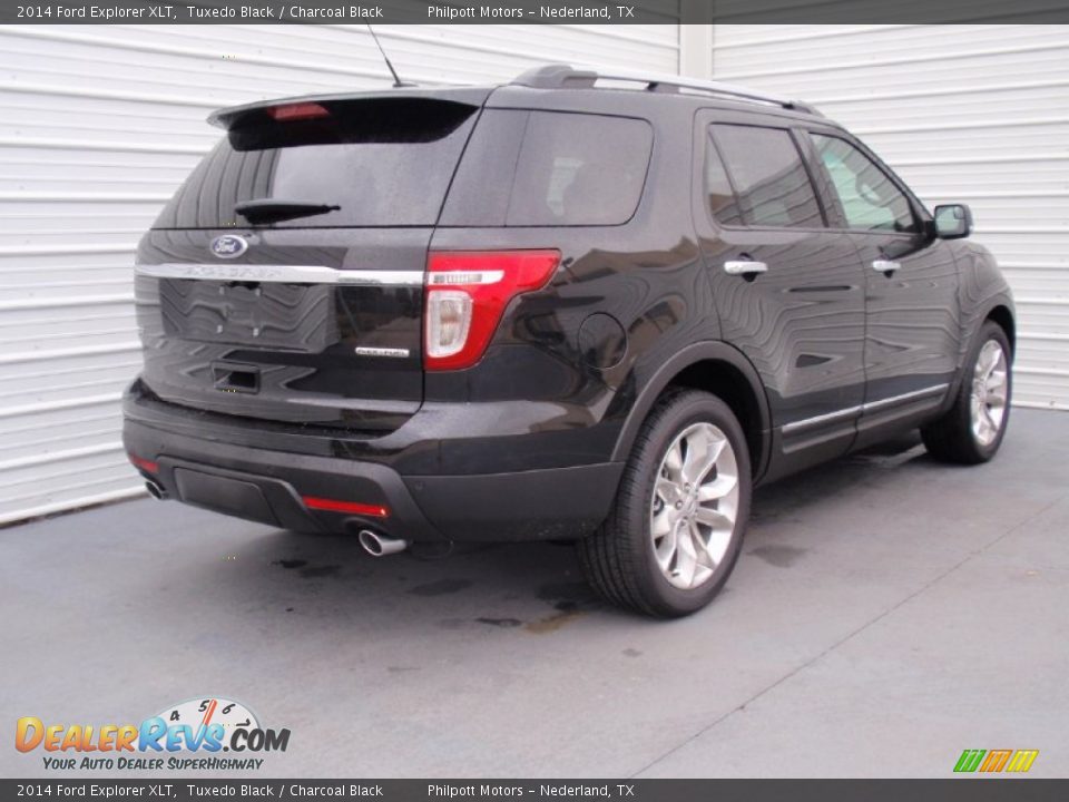 2014 Ford Explorer XLT Tuxedo Black / Charcoal Black Photo #4