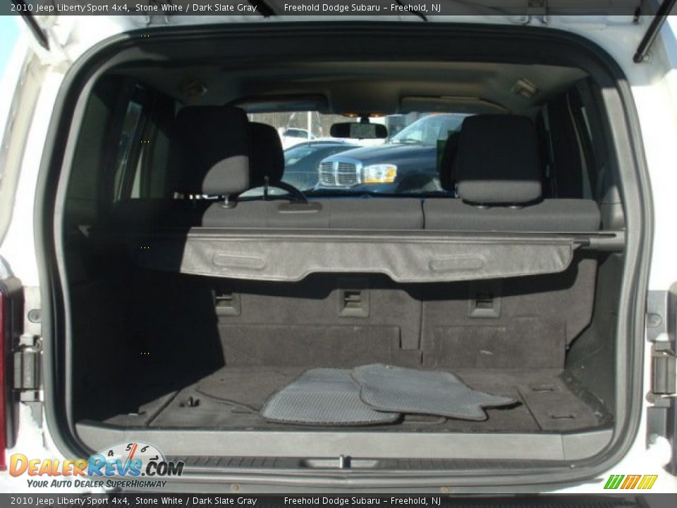 2010 Jeep Liberty Sport 4x4 Stone White / Dark Slate Gray Photo #6