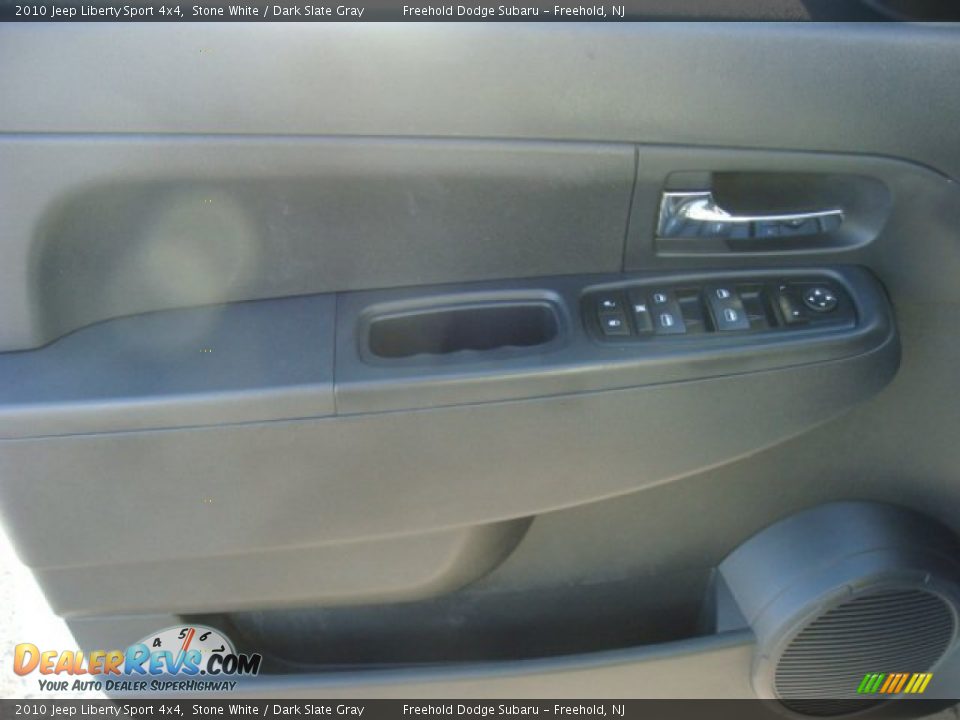 2010 Jeep Liberty Sport 4x4 Stone White / Dark Slate Gray Photo #13