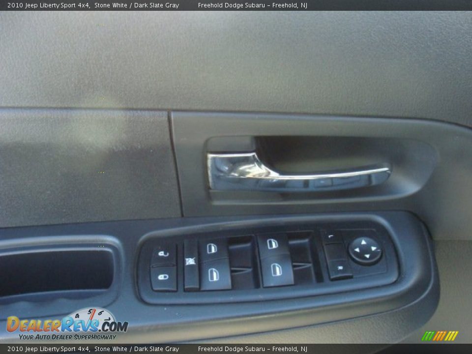 2010 Jeep Liberty Sport 4x4 Stone White / Dark Slate Gray Photo #14