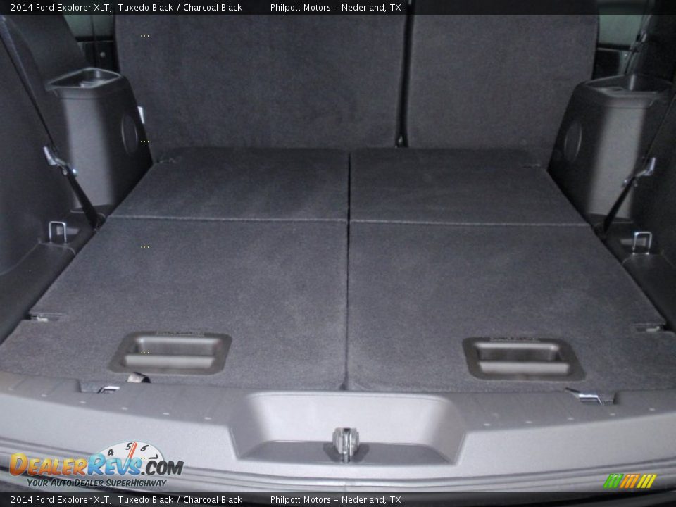 2014 Ford Explorer XLT Tuxedo Black / Charcoal Black Photo #25