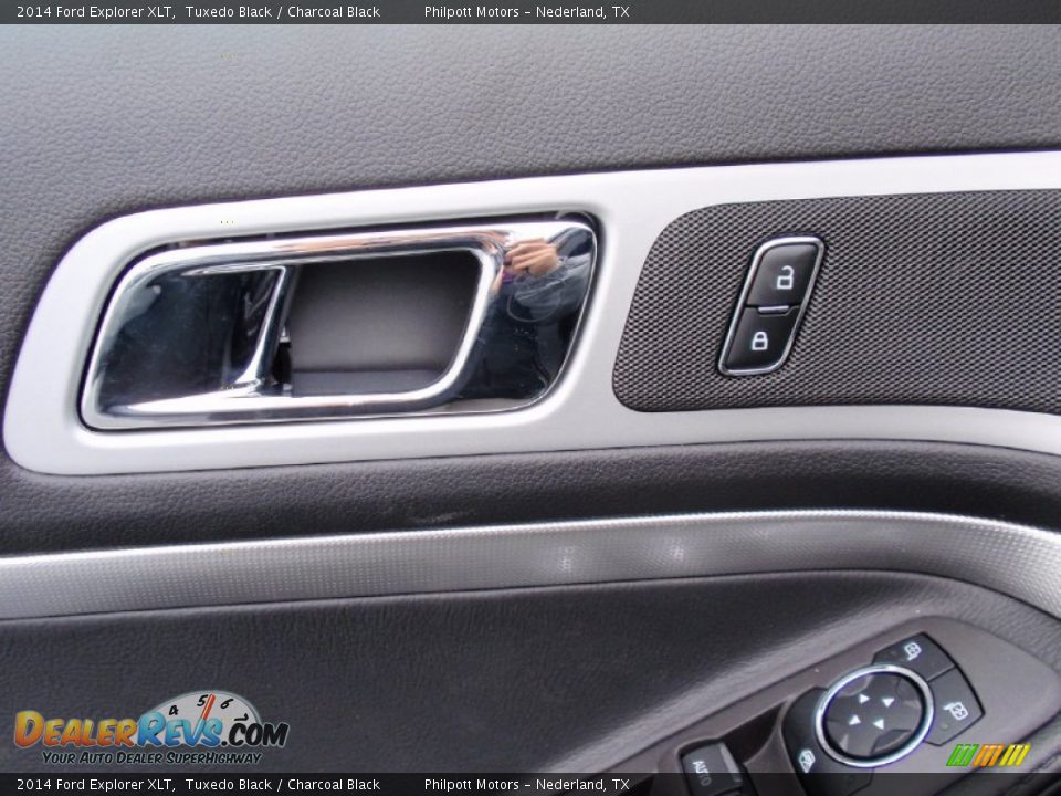 2014 Ford Explorer XLT Tuxedo Black / Charcoal Black Photo #29
