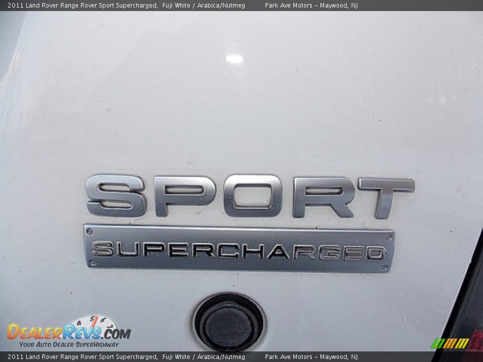 2011 Land Rover Range Rover Sport Supercharged Fuji White / Arabica/Nutmeg Photo #10