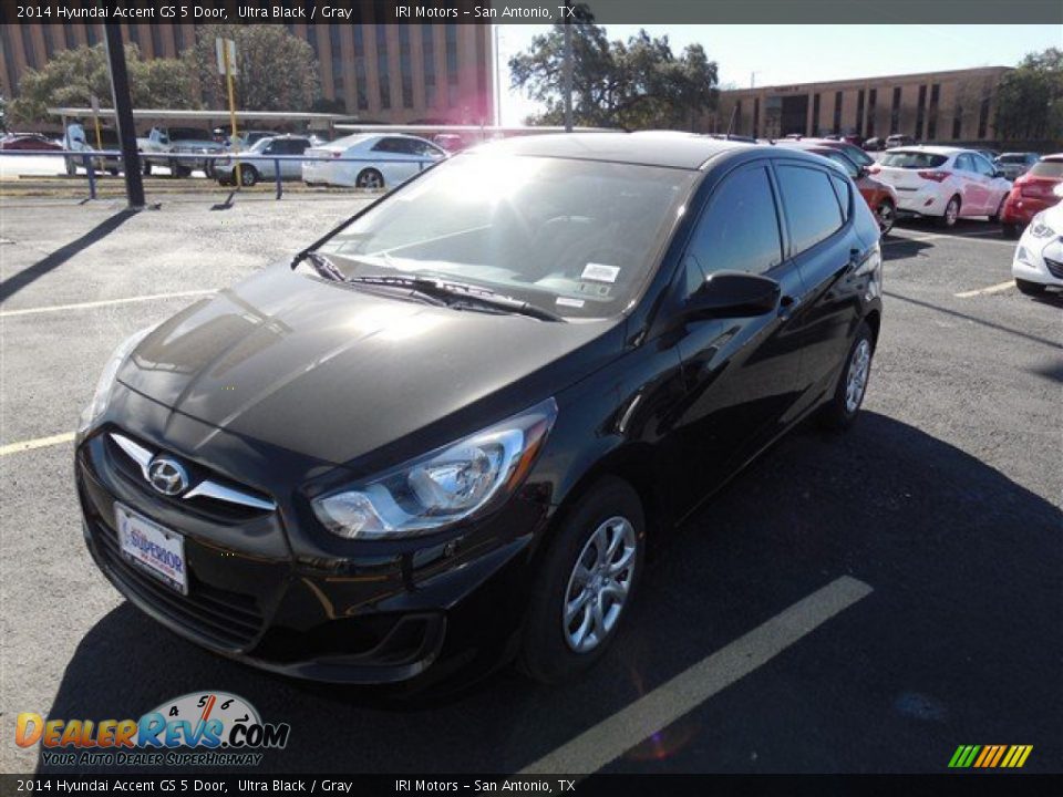 2014 Hyundai Accent GS 5 Door Ultra Black / Gray Photo #1
