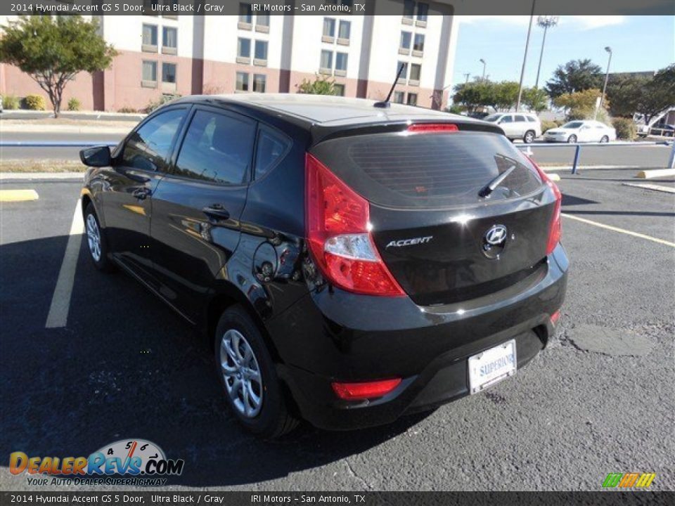 2014 Hyundai Accent GS 5 Door Ultra Black / Gray Photo #4