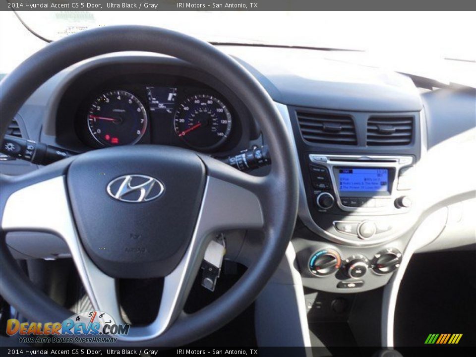 2014 Hyundai Accent GS 5 Door Ultra Black / Gray Photo #6
