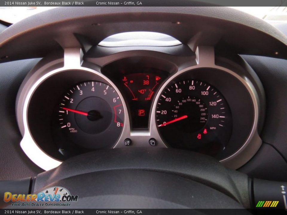 2014 Nissan Juke SV Bordeaux Black / Black Photo #15