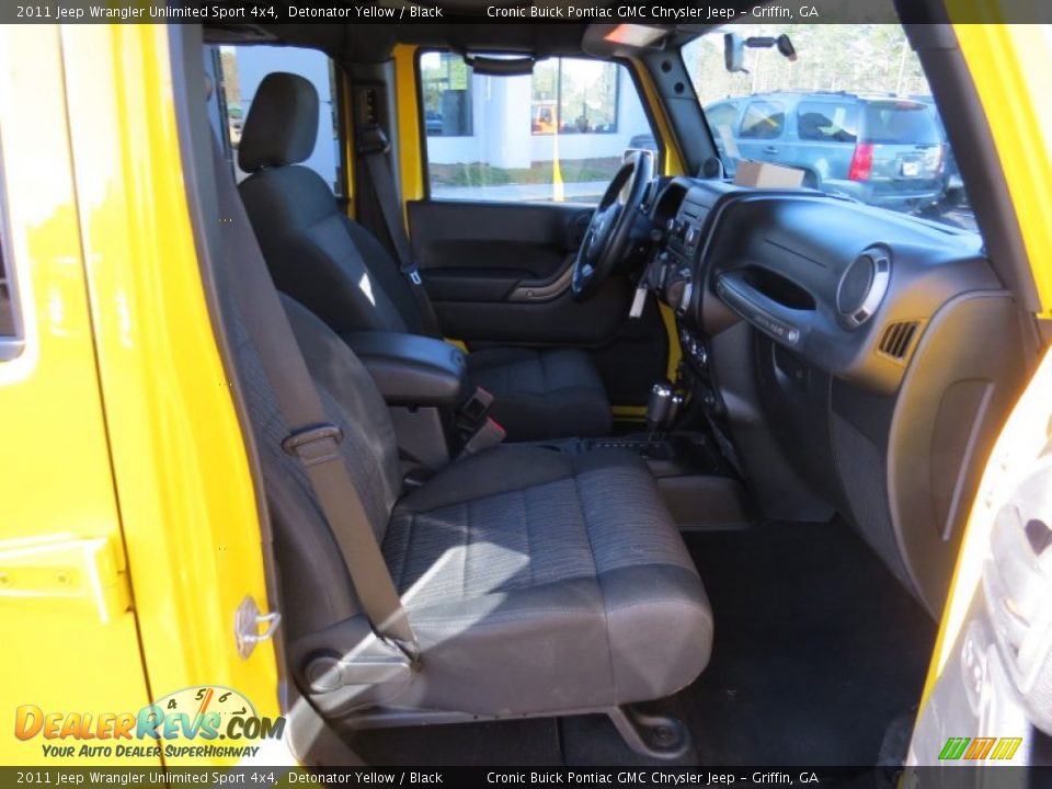 2011 Jeep Wrangler Unlimited Sport 4x4 Detonator Yellow / Black Photo #18