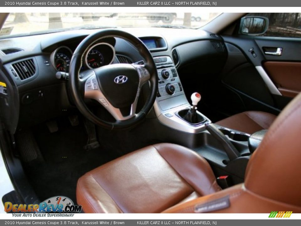 Brown Interior - 2010 Hyundai Genesis Coupe 3.8 Track Photo #13