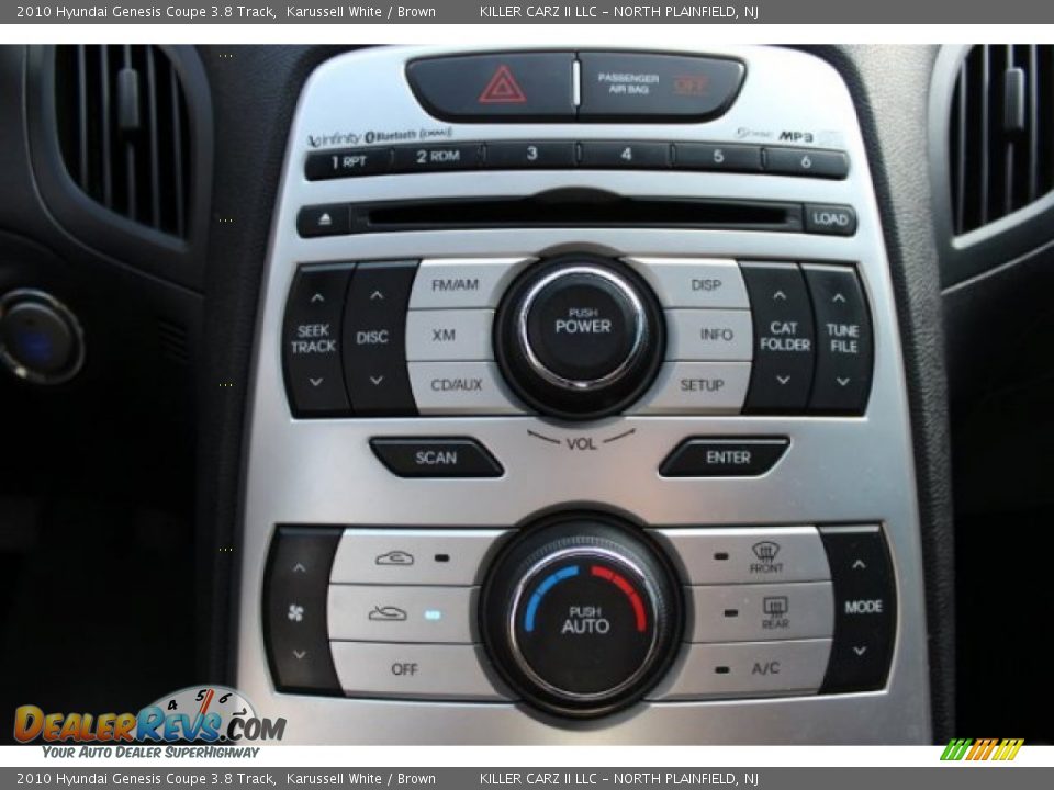 Controls of 2010 Hyundai Genesis Coupe 3.8 Track Photo #16