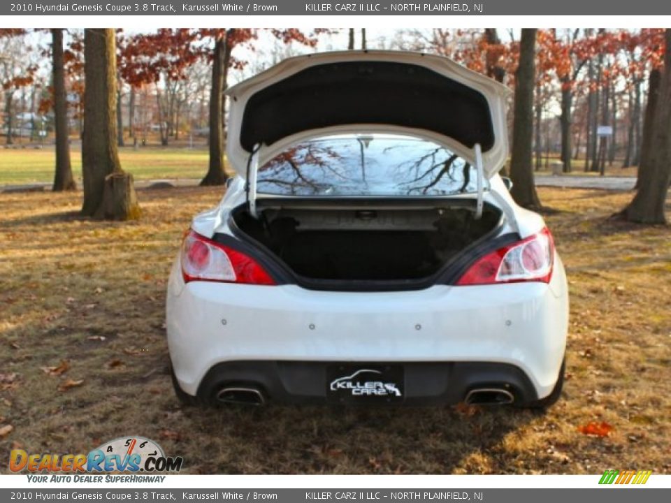 2010 Hyundai Genesis Coupe 3.8 Track Karussell White / Brown Photo #26