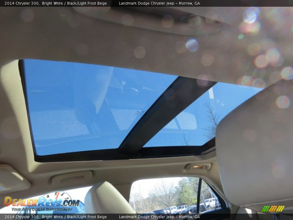 2014 Chrysler 300 Bright White / Black/Light Frost Beige Photo #7