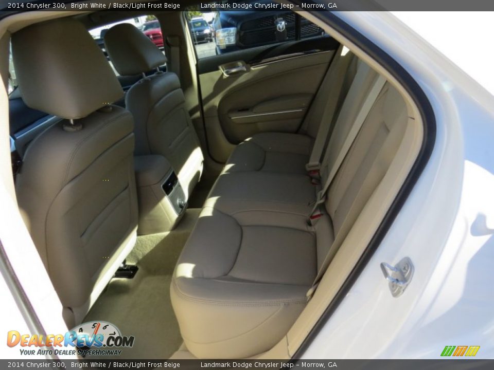 2014 Chrysler 300 Bright White / Black/Light Frost Beige Photo #9