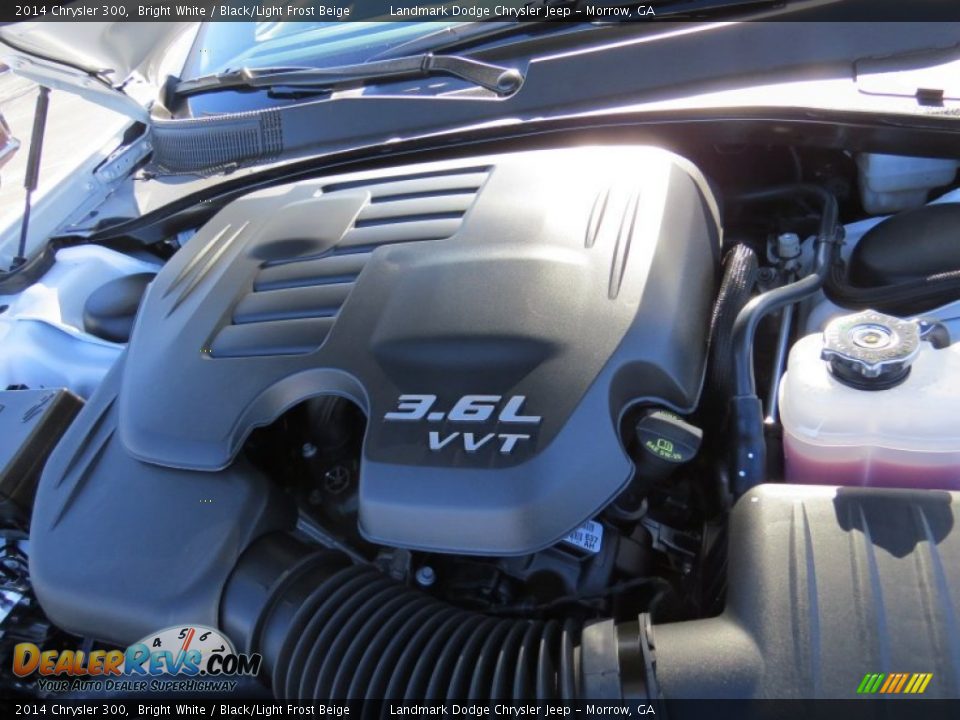 2014 Chrysler 300 Bright White / Black/Light Frost Beige Photo #10