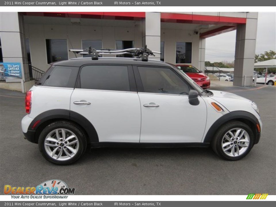 2011 Mini Cooper Countryman Light White / Carbon Black Photo #8