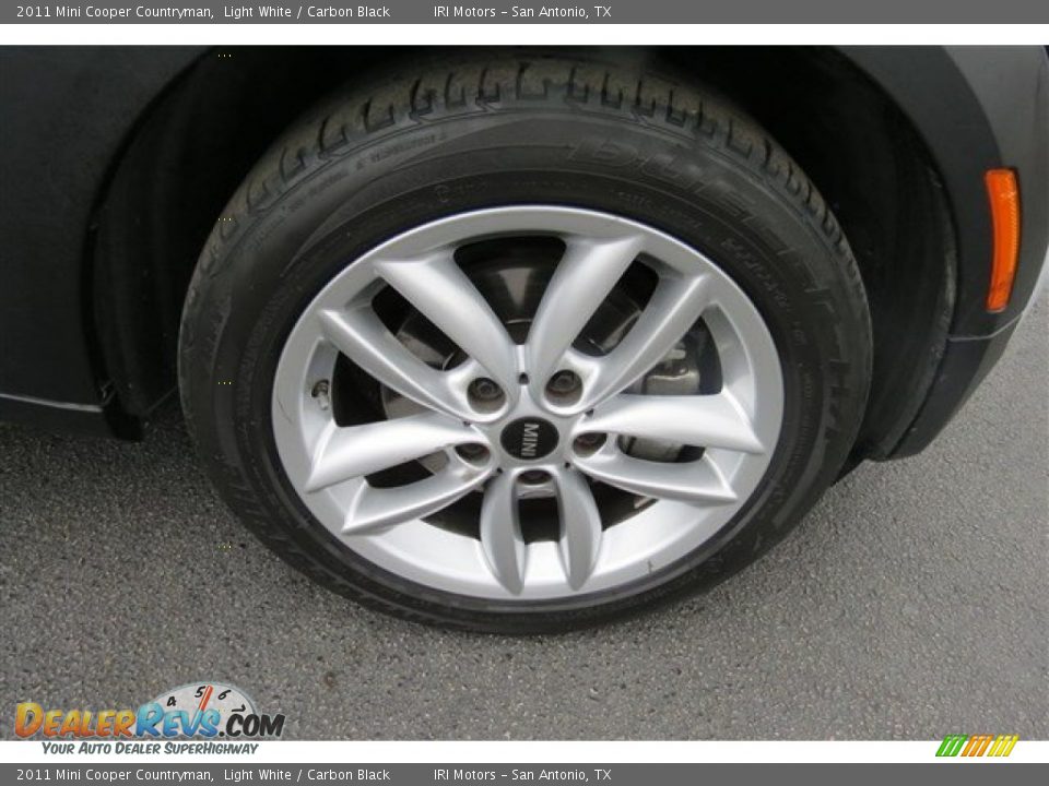 2011 Mini Cooper Countryman Light White / Carbon Black Photo #9