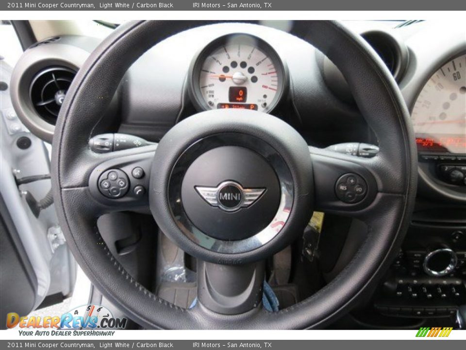 2011 Mini Cooper Countryman Light White / Carbon Black Photo #18