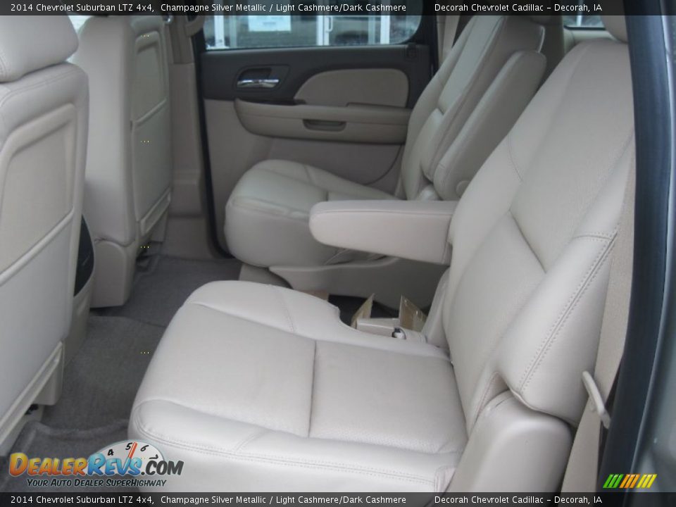 2014 Chevrolet Suburban LTZ 4x4 Champagne Silver Metallic / Light Cashmere/Dark Cashmere Photo #7