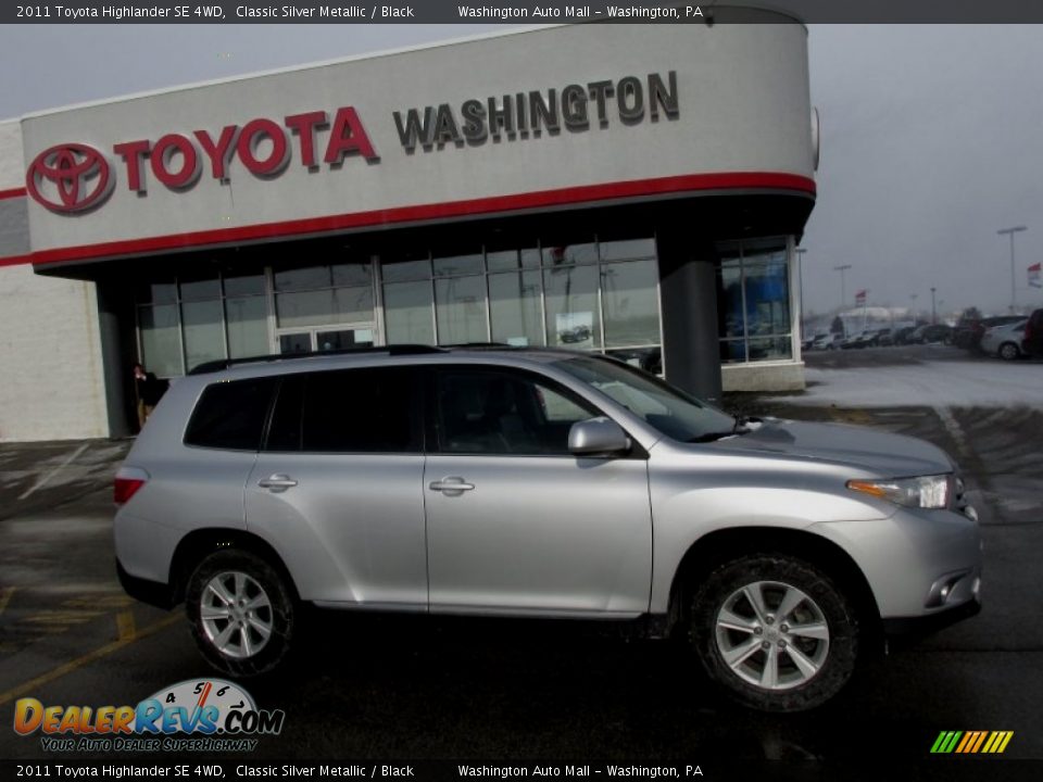 2011 Toyota Highlander SE 4WD Classic Silver Metallic / Black Photo #2