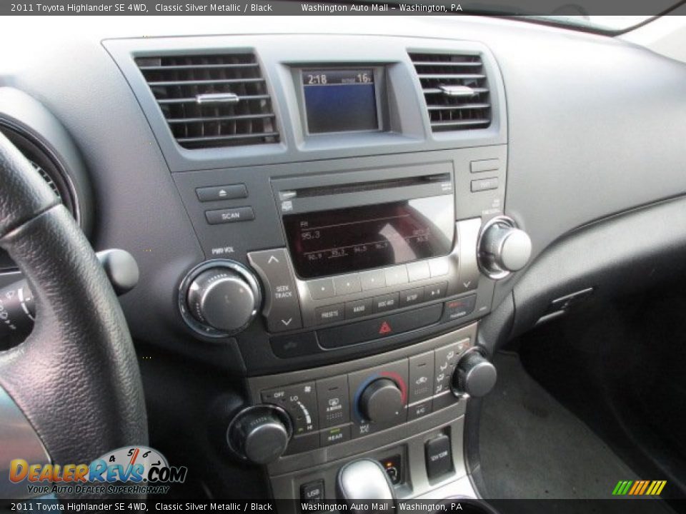 2011 Toyota Highlander SE 4WD Classic Silver Metallic / Black Photo #13
