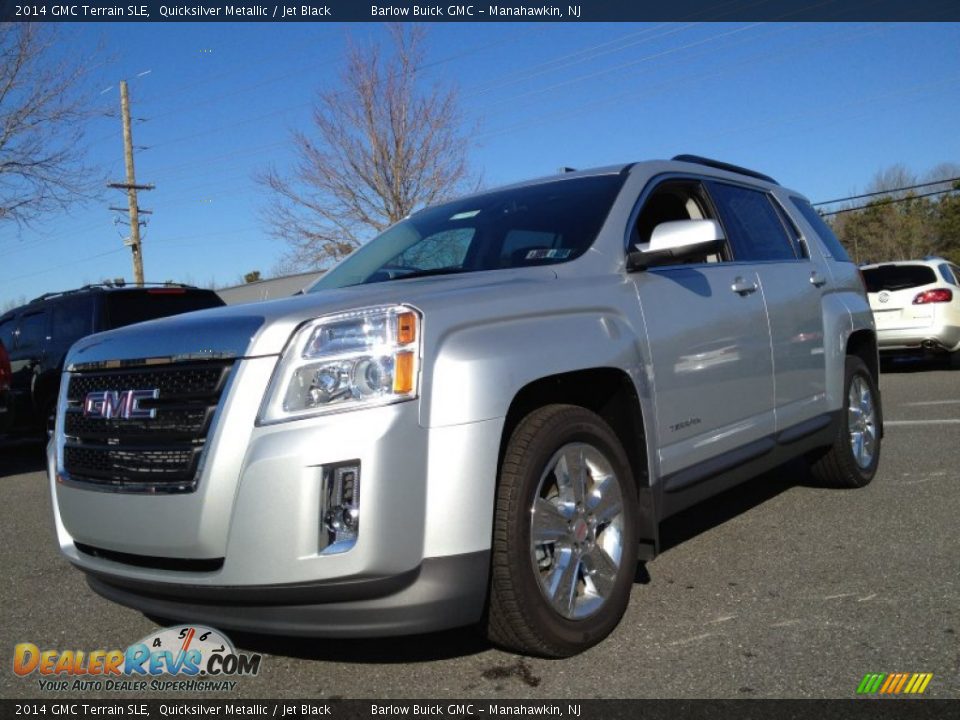 Front 3/4 View of 2014 GMC Terrain SLE Photo #1