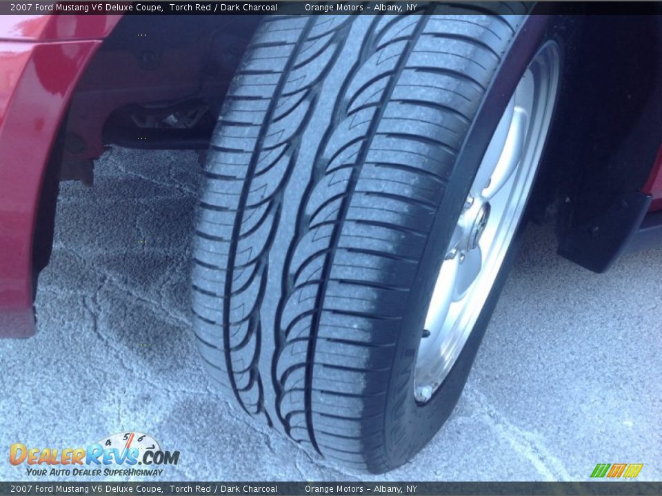 2007 Ford Mustang V6 Deluxe Coupe Torch Red / Dark Charcoal Photo #10
