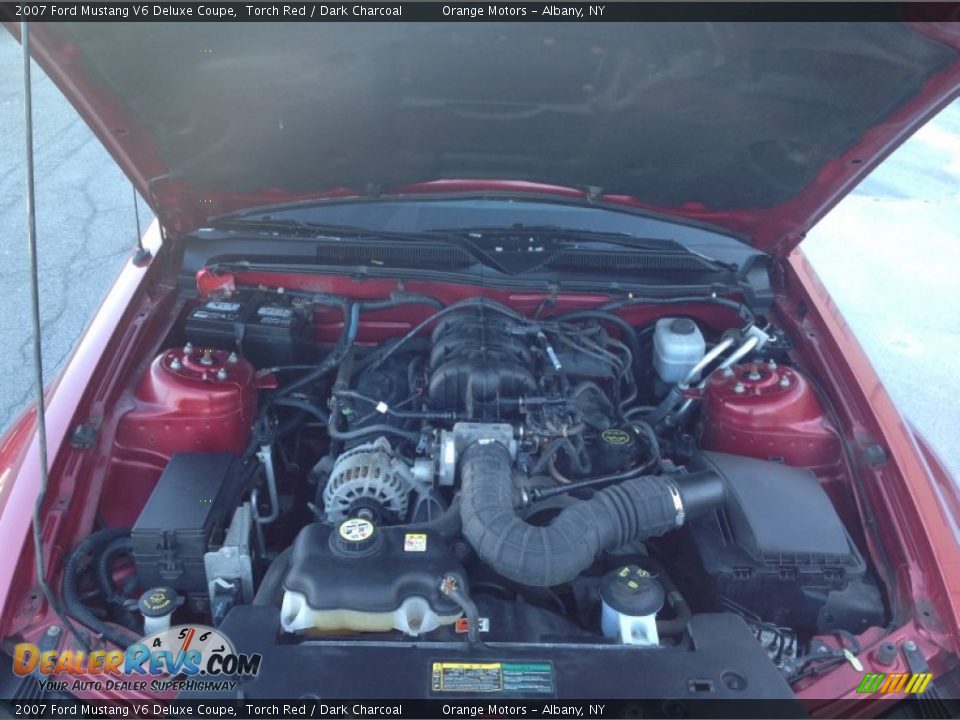 2007 Ford Mustang V6 Deluxe Coupe Torch Red / Dark Charcoal Photo #21