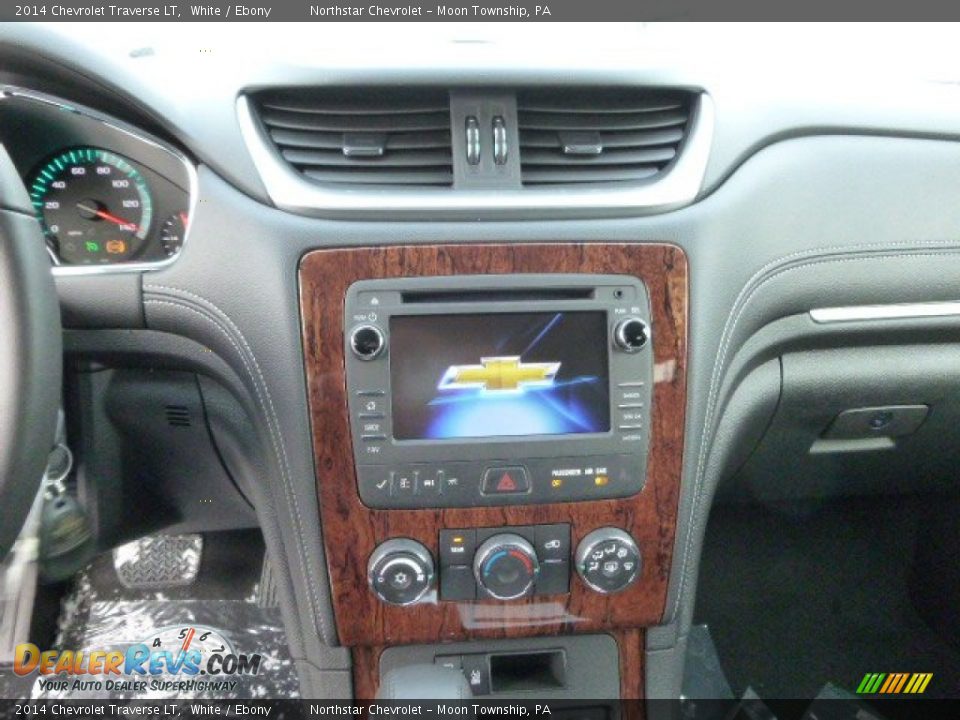 2014 Chevrolet Traverse LT White / Ebony Photo #15